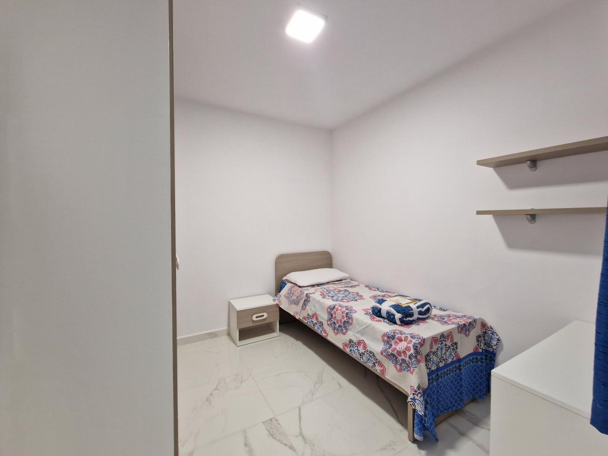 Apartment Brand New 3bdr 2 Bth Block B