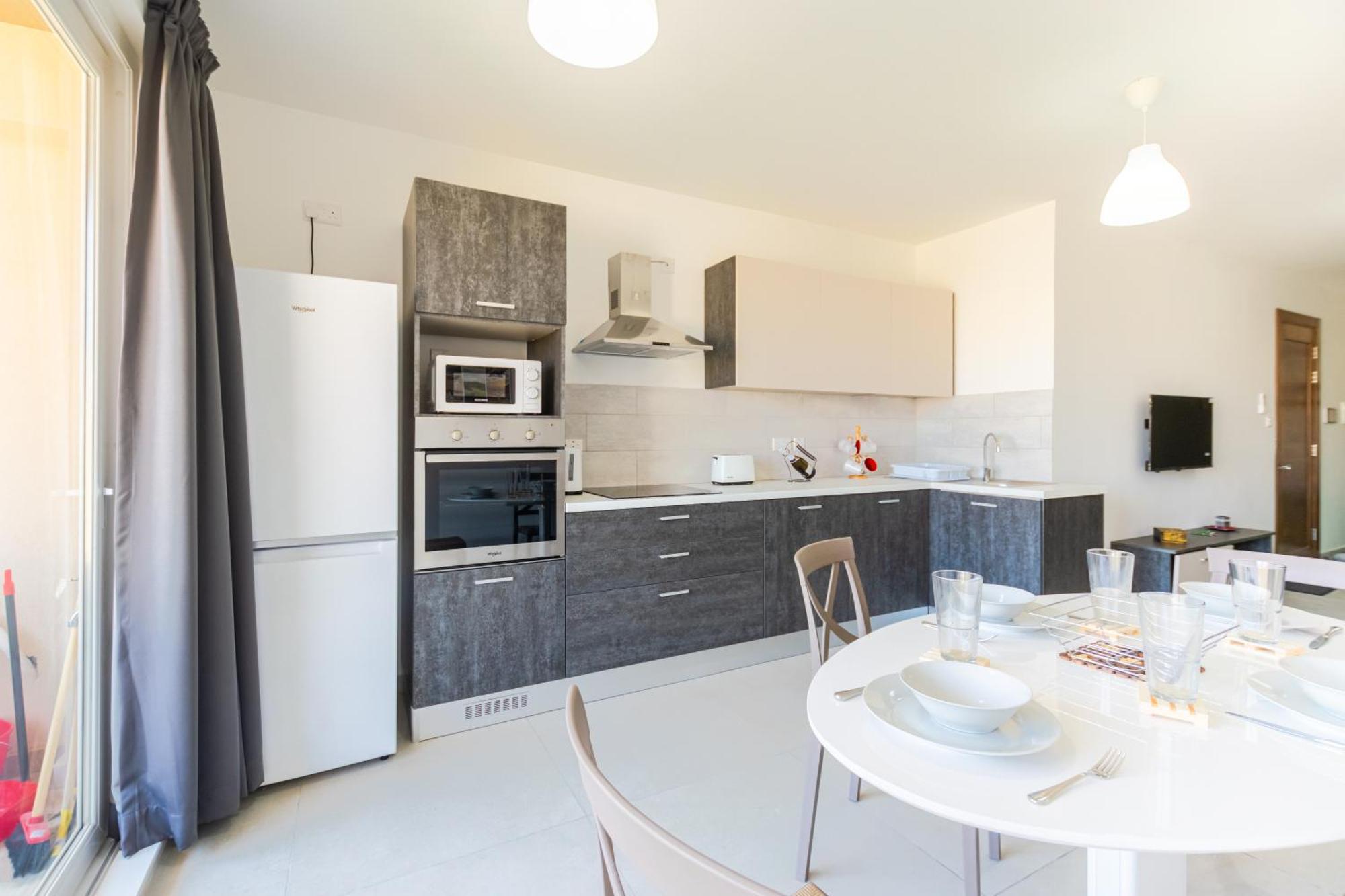 Brand New 3bdr 2 Bth Block B Апартаменты *